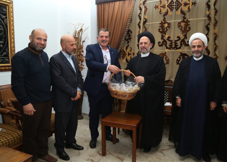 فضل الله: سنتجاوز المرحلة الصعبة