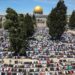 الآلاف يؤمون الأقصى ومساجد غزة والضفة