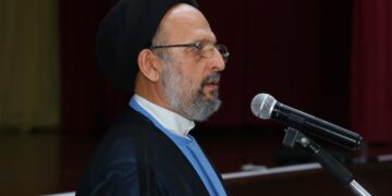 فضل الله: عالمٌ تتداعى فيه الدول الكبيرة لن يسأل عن الدول الصغيرة