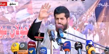 في مسيرة يوم القدس بدمشق الوزير المفوض رضوان الحيمي يؤكد على تمسك اليمن بحقوق الشعب الفلسطيني