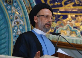 فضل الله في خطبة عيد الفطر:  لإنتاج طبقة سياسية تحمل هموم الناس وتحفظ حقوق الوطن