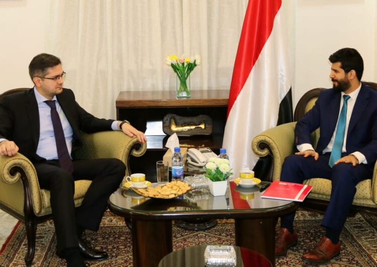 الوزير المفوض بسفارة اليمن بسوريا يلتقي القائم بأعمال السفارة الروسية