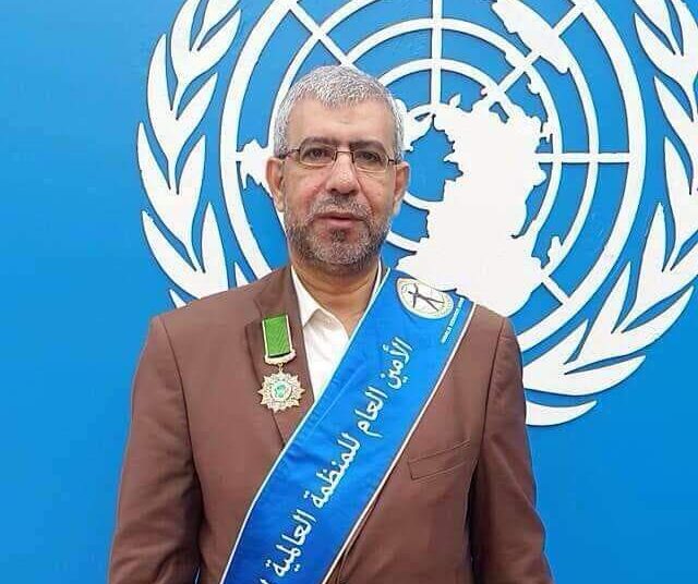 الامين العام للمنظمة العالمية لحقوق الانسان يمنح شهادات تكريم