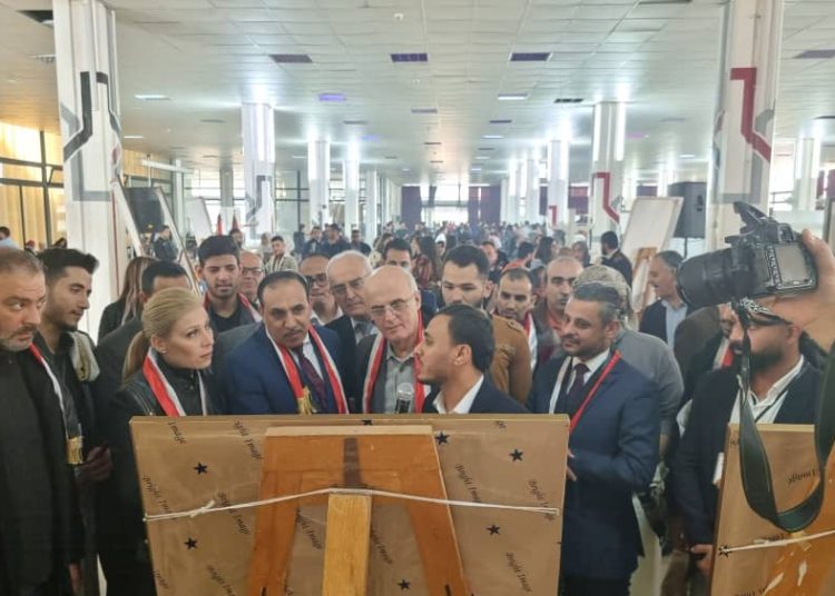 السفير اليمني بسوريا يلتقي الطلاب اليمنيين في جامعة تشرين بمناسبة الذكرى 55 للاستقلال