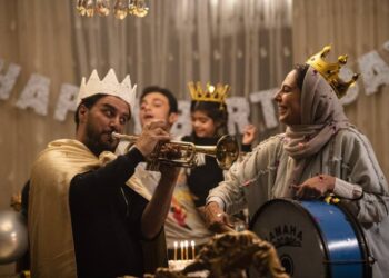 المسلسل الايراني “جرح العمل” في قناة KCTS 9 العالمية في أمريكا وكندا