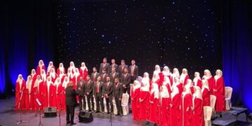 كورال المشرق العربي من لبنان على مسرح دار الأوبرا بدمشق