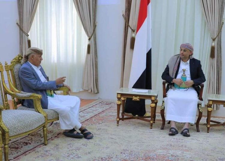 فخامة المشير الركن مهدي المشاط رئيس المجلس السياسي الأعلى يلتقي محافظ إب عبدالواحد صلاح