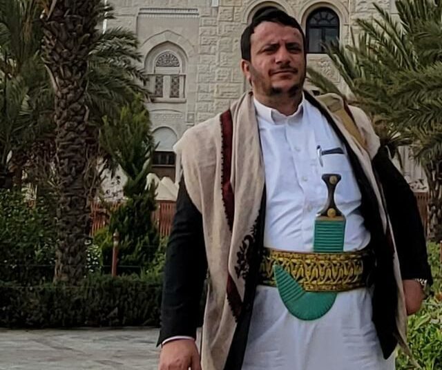 صنعاء تدعو السعودية إلى المضي في طريق السلام والخروج من العباءة الأمريكية