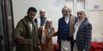 مفتي الديار اليمنية يزور السيد العلامة اسماعيل بن علي الحوثي – عضو رابطة علماء اليمن