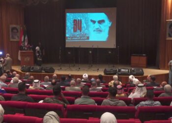 الإمام الخميني مسيرة بوصلتها فلسطين