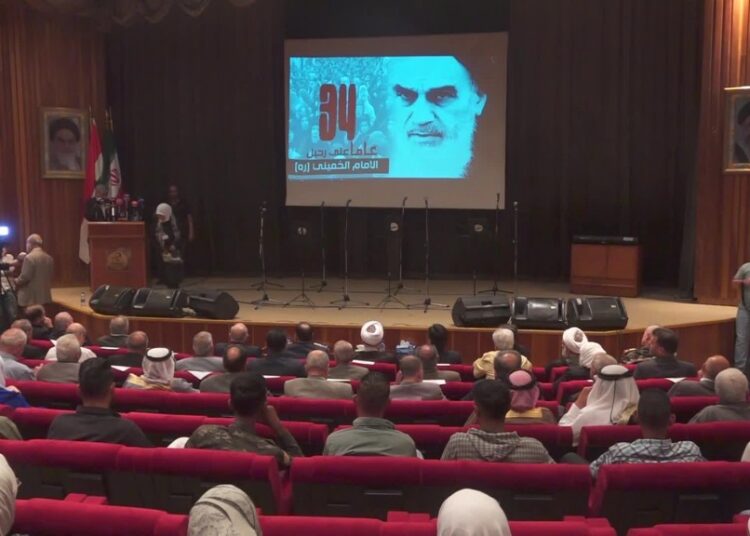 الإمام الخميني مسيرة بوصلتها فلسطين