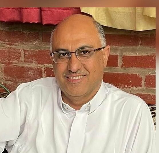 الدكتور صادق يحيي محمد الشامي في سطور