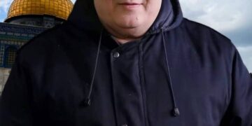 د.إسماعيل النجار يقدم رسالة شكر لرئيس مجلس النواب اليمني