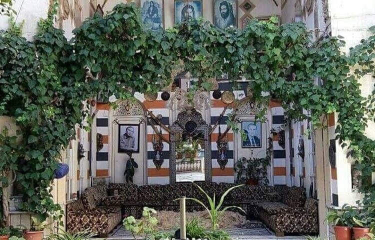 نزار قباني والنشأة الشعرية