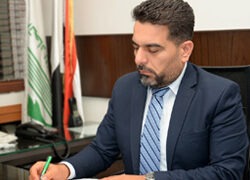 روائيٌّ مُشتَبِكٌ برُتبةِ شهيد يُنادي: هيّا يا حسن!